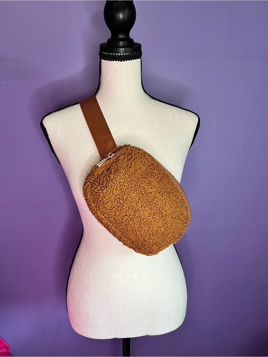 Handbags - Warm Teddy Brown Sherpa Belt Bag